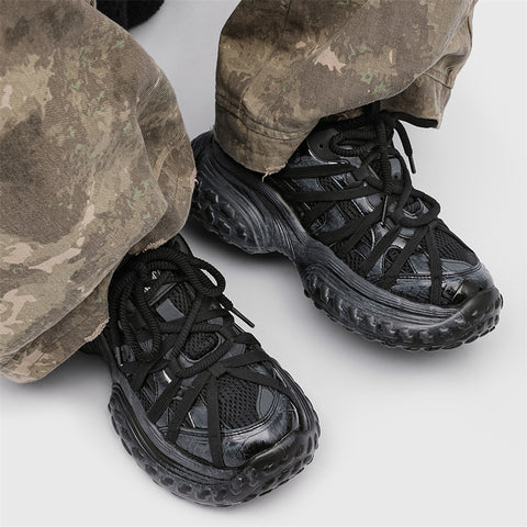 S8888 Black Tire Sneakers