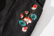 Jeans-Jogginghose mit Blumen-Stickerei „Frieden“