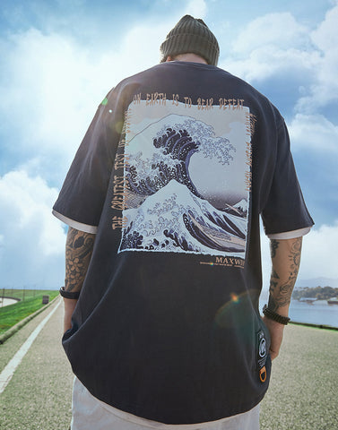 La camiseta del arte de la gran ola