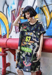 Patchwork-Camouflage-Kleid und Oversized-T-Shirt für Damen - Exertion Inc.