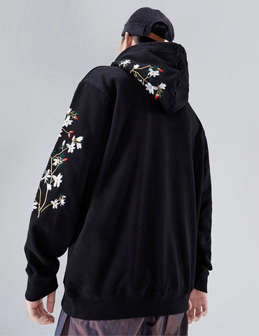 Sudadera con capucha con bordado de flores y pájaros