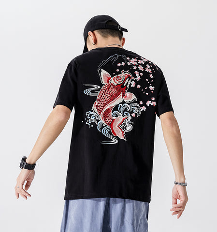 T-Shirt mit „Tanzender Fisch“-Stickerei